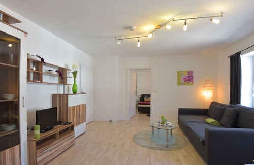 Weidhausen Apartment | The apartment orchid