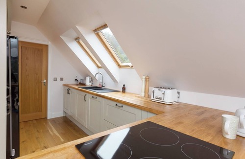 West Laroch Cottage | THE APARTMENT, with a garden in Ardgour