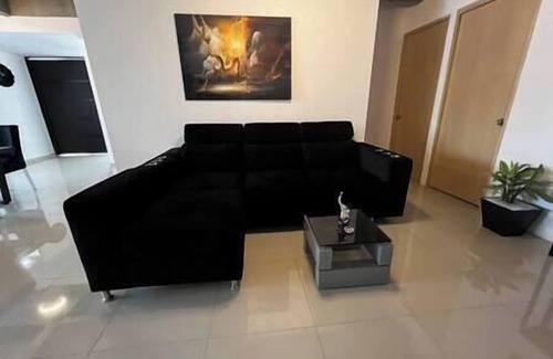 El Poblado Villa | The Aragon El Poblado Loft w/Penthouse (Building)