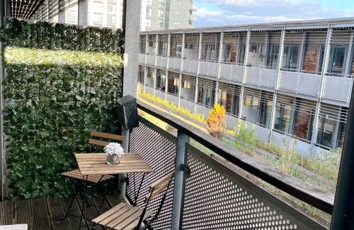Theatreland Birmingham Apartment | The Arcadian, Birmingham City Centre, by Lark Accommodation Cosy 1-bedroom Flat