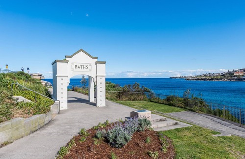Coogee Apartment | The Arden 6 Coogee. New Large Village View Balcony Apartment , Meters to Beach