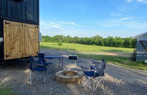 Cecil Cabin | The Arkansas Tiny House