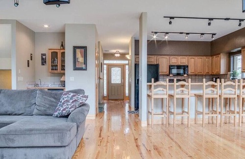 Coeur d'Alene House | The Arrowleaf at Echo Bay | Quiet Waterfront Home