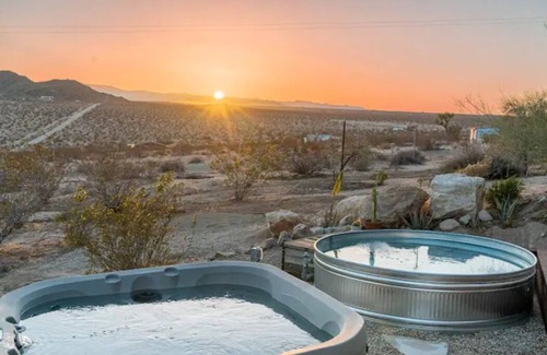 Joshua Tree House | The Art House Joshua Tree/Spa/Cowboy Pool/AC