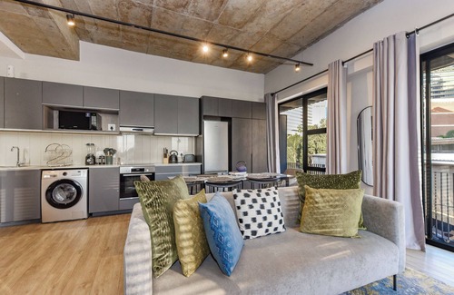 Sandown Apartment | The Art of Luxury Living Heart of Sandton
