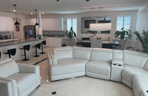Sun City House | The Art of Sophisticated Elegance in Menifee:Luxury Living w/Separate Gen Suite