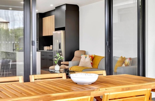 Flinders Park House | The Art of Zen Modern Comfort between Beach and CBD