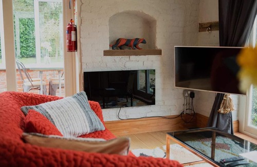 Wymondham Apartment | The Art Studio Unique Accommodation near Wymondham