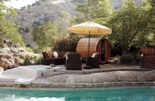 Three Rivers House | The Artist's Oasis : Mid-Century Gem w/POOL + SAUNA: Voted #1 by Condé Nast