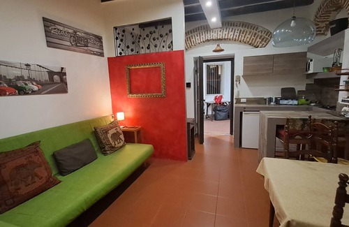 Centro Direzionale Apartment | THE ARTISTIC HOUSE
