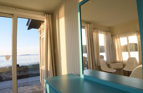 St. Andrews Cottage | The Artists Cabin - On the Bay of Fundy
