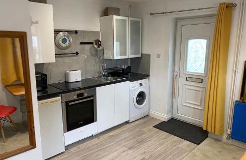 Norwich Apartment | The as private as you prefer Annexe Twin beds only