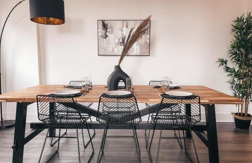 Cardiff City Centre Apartment | The Aspect, by Solace Stays