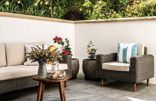 Montpellier Apartment | The Atelier A Stylish Cheltenham Hideaway for 4