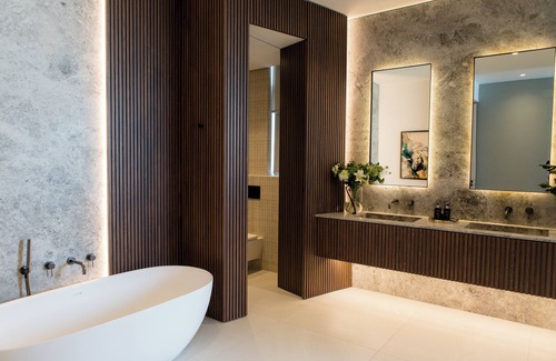Bantry Bay Apartment | The Atlantic Crown - 4BR Penthouse with Pool & Ocean View