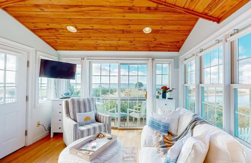 West Yarmouth Hotel | The Atlantic