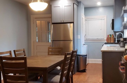 Atlantic Station Area House | The Audrey @Atlantic Station: Fire Pit, Outdoor Dining, BBQ, Cornhole/Horseshoes