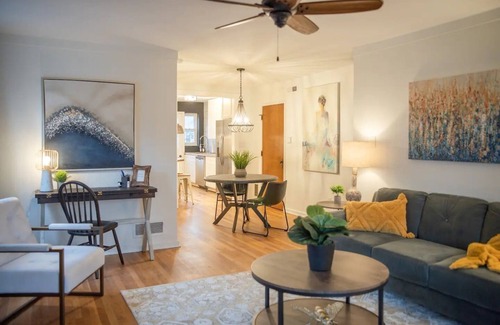 Grandview Heights House | The Avalon (D)- King Bed- Hot Tub- Near OSU