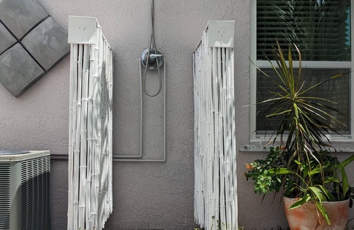 North Andrews Gardens House | The Ave House- A Private Oasis Retreat with Pool