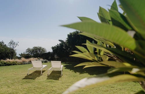 Camps Bay Villa | The Avenues - Spacious 8-bedroom villa in Bakoven