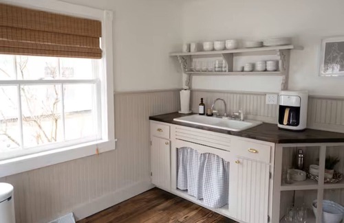 South Haven Cabin | The Avery 12 on North Shore