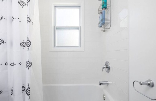 Old Mystic Apartment | The Avery Flat · Near Mystic, Casinos + USCGA