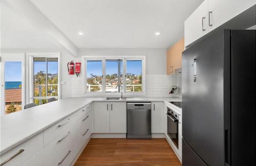 Malua Bay House | The Bach House Pet Friendly in Malua Bay
