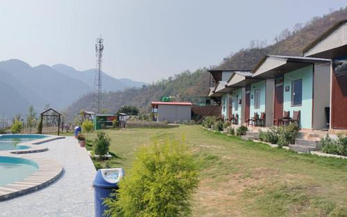 Shivpuri Bed & Breakfast | The Badal Stops By Om Ds