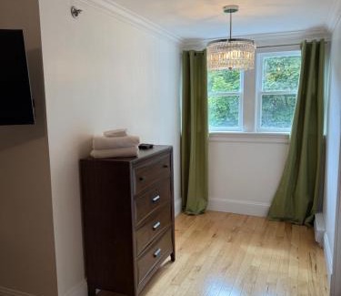 Waterford Valley Apartment | The Baffin Apartment - 2 Bedroom Apartment
