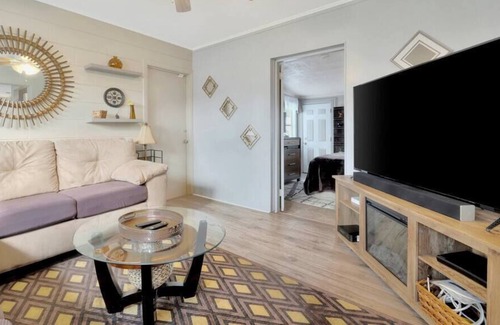 Greater Pinellas Point House | The Bahama Breeze - Sleeps 6