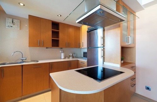 Vigo Apartment | The balcony of cies