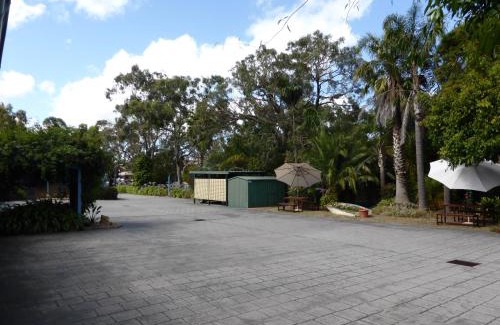 Balnarring Hotel | The Balnarring Motel