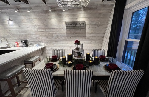 Samantha House | The Bama Gathering Place on Lake Tuscaloosa