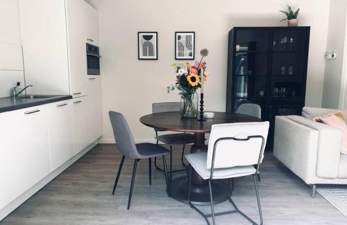 Limmen Apartment | The Bank's Lodge by ZILT