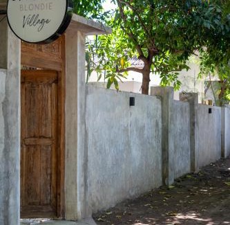 Gili Air Hotel | The Barefoot Blondie Village