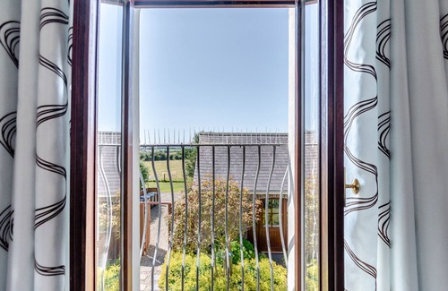 Haverfordwest House | The Barn - Two Bedroom House, Sleeps 4