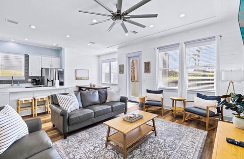 Miramar Beach House | The Barnacle: Private beach steps away, Heated pool, Golf cart, Game room, Bunks