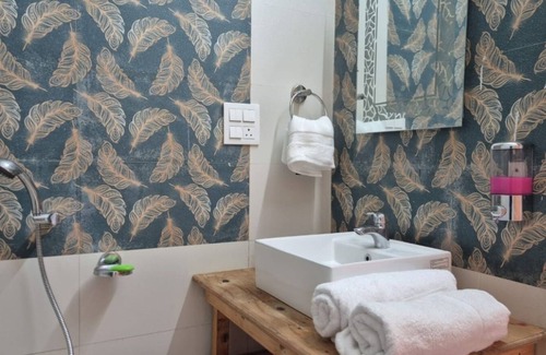 Ani Bed & Breakfast | THE BATOT- Old Britishers Route