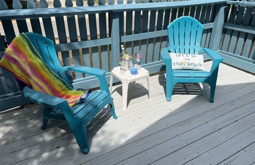 Gulf Breeze Cabin | The Beach Cabin - 15 minutes from Navarre/Pensacola Beach Public Access!