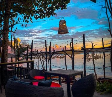 Khong Koi Beach House | The Beach Cafe