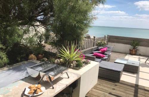 Sandgate House | The beach cottage
