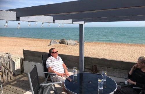 Sandgate House | The beach cottage