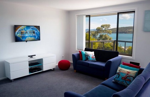 Primrose Sands House | The Beach escape @ Primrose Sands