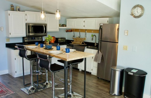 Copper Mountain Village House | The Beach Haus on Copper Mountain Preview listing