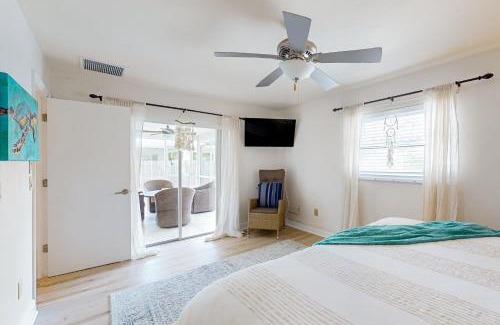 Naples Park House | The Beach Hive Cottage