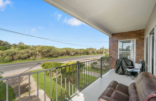 Lake Cathie House | The Beach House - 3 Bedroom home directly across from beach access.