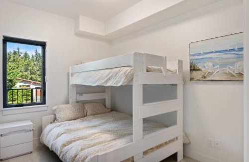 Black Creek Apartment | The Beach House at Saratoga #2