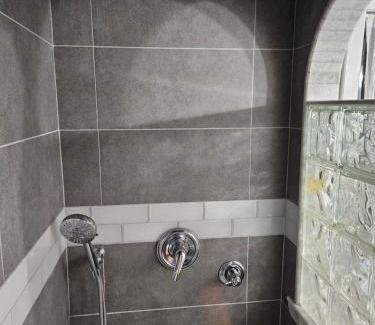 Beverly Beach Hotel | The Beach House at Si Como No Inn