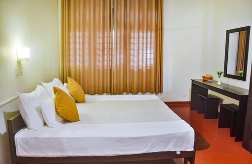 Nalagasdeniya Bed & Breakfast | The Beach House Hikkaduwa
