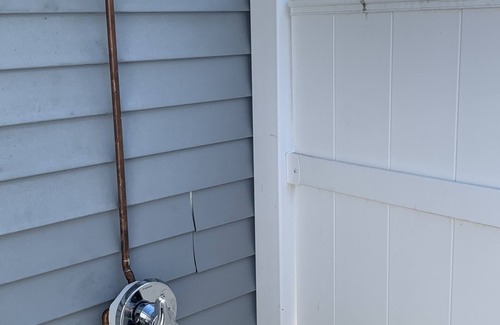 Eastward Look House | The Beach House in Eastward Look, Walk to the Beach!